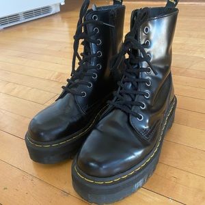 Platform jadon Dr. Martens chunky boots. Only worn a few times!